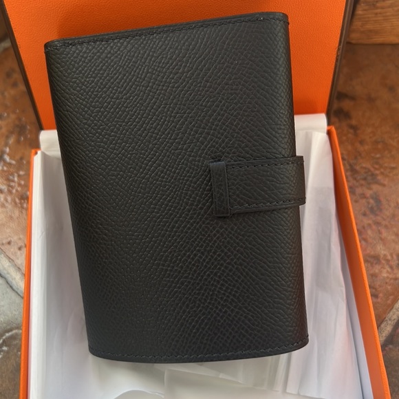 💯Auth. HERMES Epsom Tri-Fold Compact Bearn Wallet Black with silver hardware